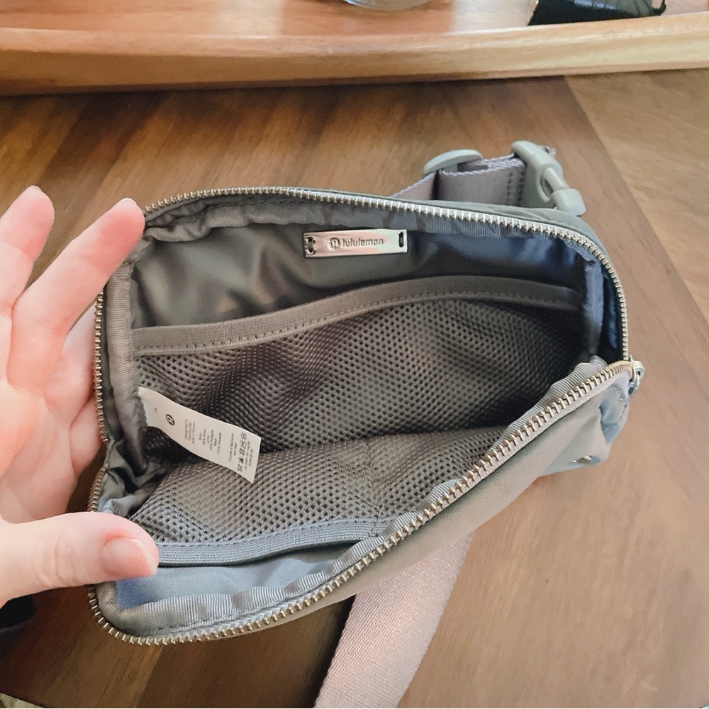 lululemon athletica Gray Crossbody - Picture 4 of 11